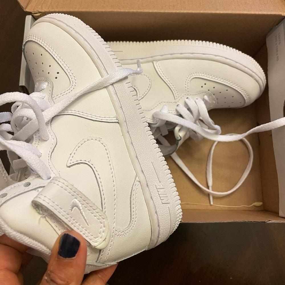 11C Like New - Air Force